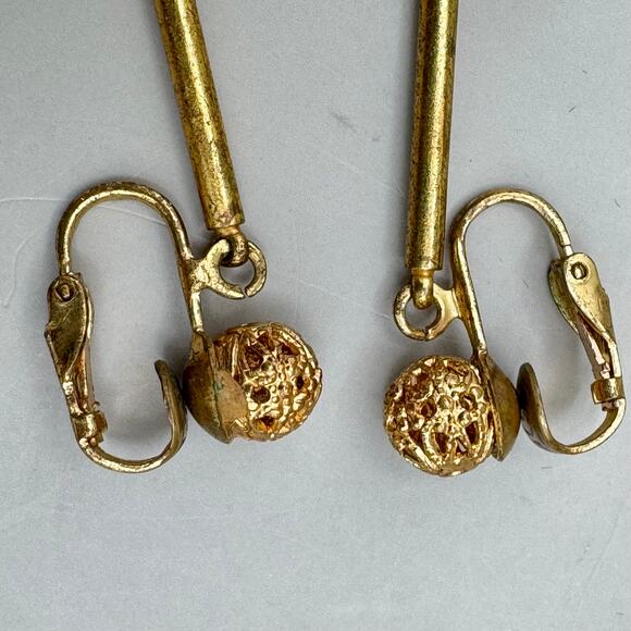 Vintage Gold Filigree Ball Aurora Borealis Crystal Drop Clip on Earrings - Picture 9 of 13